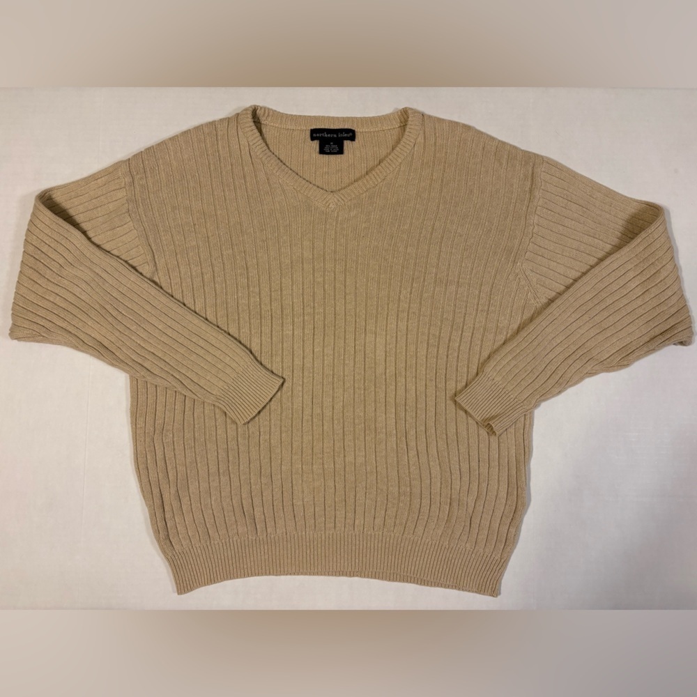 Northern Isles beige v-neck pullover sweater menβs size Medium